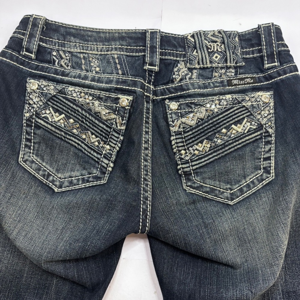 Miss Me Signature Straight Jeans Dark Wash Embellished Pockets Size‎ 27 JP7258S